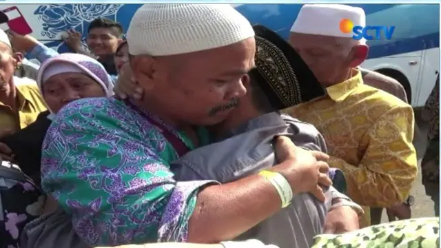 Jemaah haji kloter enam asal Tegal yang dipulangkan berjumlah 353 orang. Mereka bersyukur bisa melaksanakan ibadah haji dengan lancar.