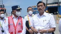 Menko Luhut didampingi Menteri Perhubungan Budi Karya Sumadi meninjau langsung Pelabuhan Patimban