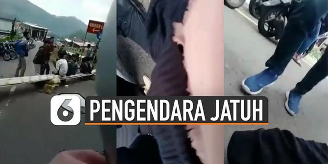 VIDEO: Viral Pengendara Motor Jatuh Setelah Teriak Tarik Sis