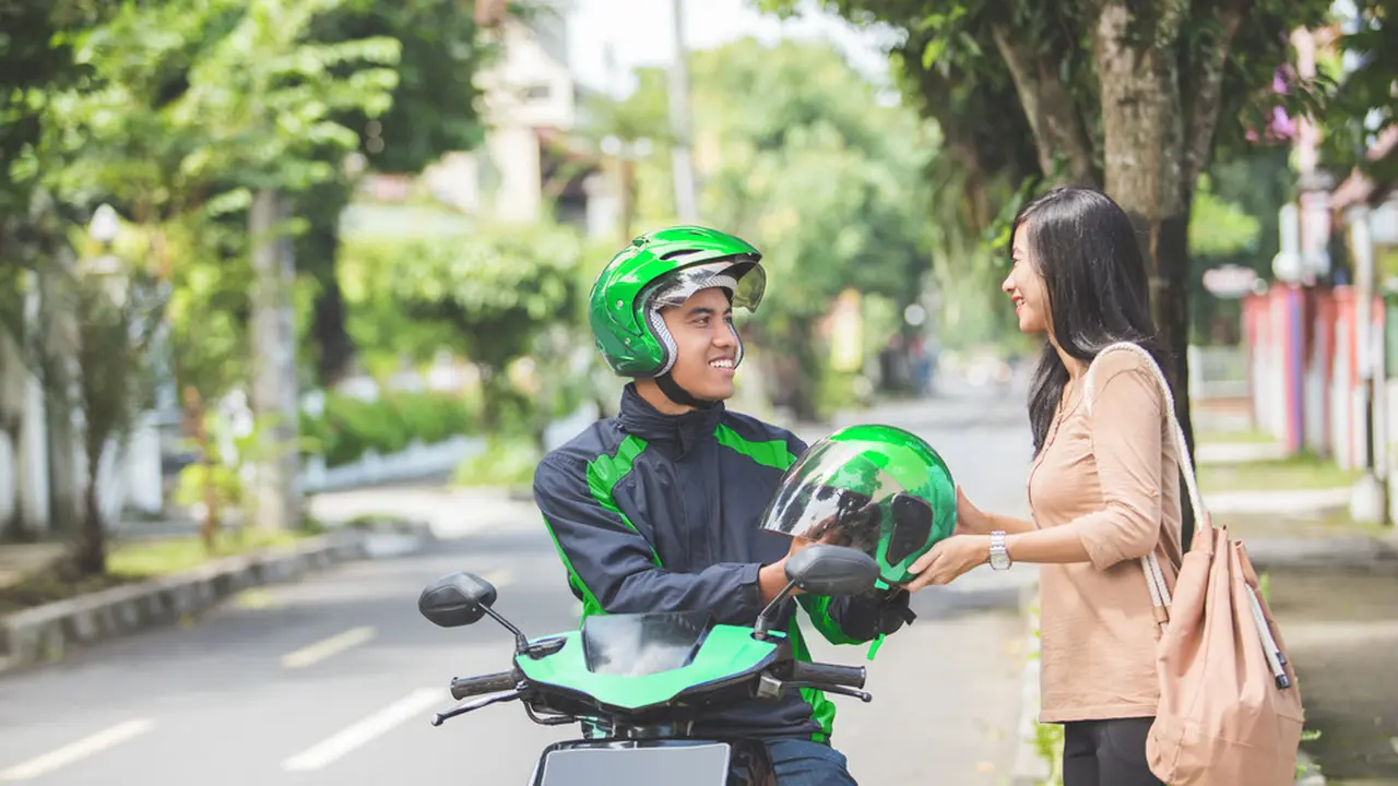 Skincare Routine Bagi Kamu yang Setiap Hari Hobi Naik Grab Ride