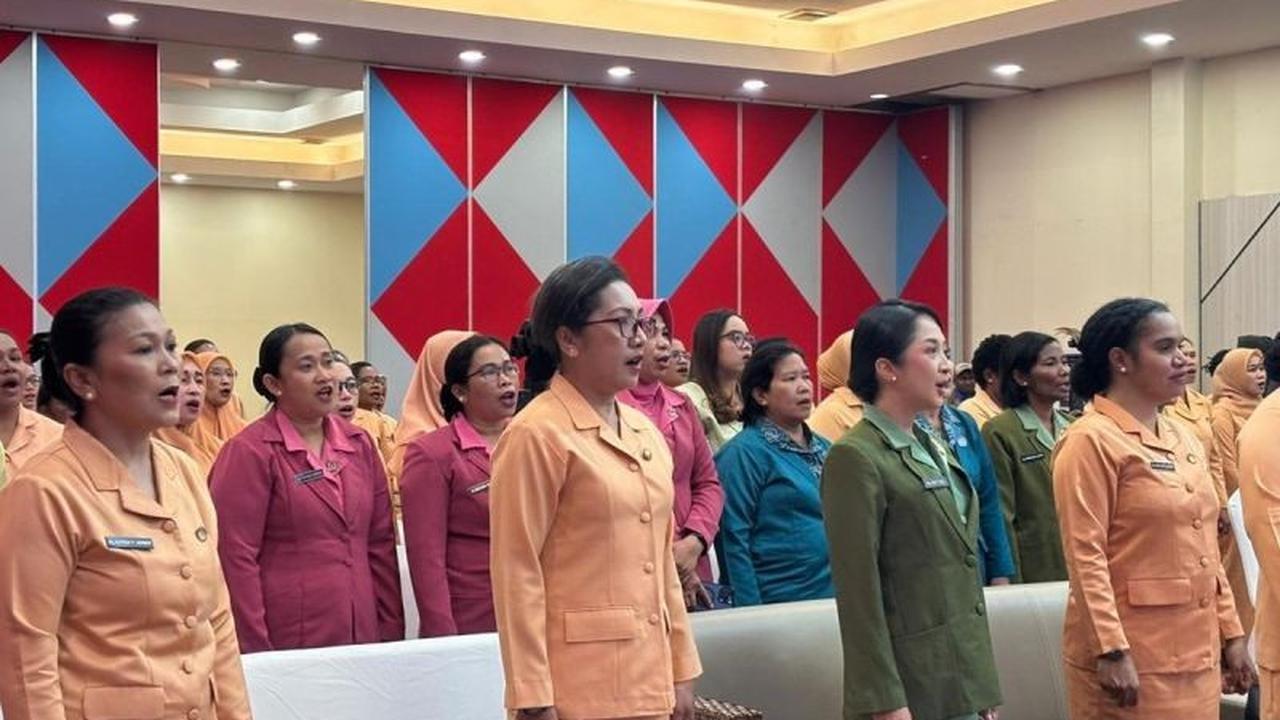 Dikukuhkan, Dharma Wanita Jayawijaya Diminta Jadi Ujung Tombak Kontribusi Pembangunan Daerah