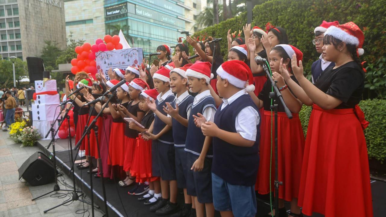 Semarak Christmas Carol Sambut Perayaan Natal di Jakarta