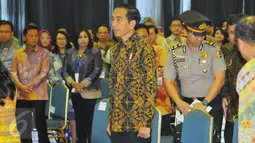 Presiden Joko Widodo (Jokowi) menghadiri acara pembukaan Konferensi Forum Rektor Indonesia 2017 di JCC, Jakarta, Kamis (2/2). Konferensi tersebut bertema "Mewujudkan Amanat Konstitusi Pendidikan Nasional". (Liputan6.com/Angga Yuniar)
