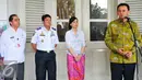 Gubernur DKI Jakarta, Basuki Tjahaja Purnama (Ahok) memberikan sambutan saat peluncuran bus Transjakarta khusus perempuan di Balaikota, Jakarta, Kamis (21/4). Ahok berharap bus tersebut bisa diakses setiap 30 menit sekali. (Liputan6.com/Yoppy Renato)