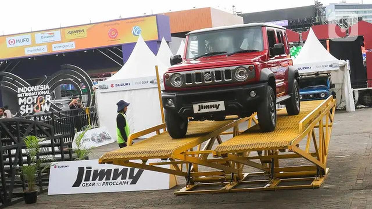Tes Ketangguhan Offroad Suzuki Jimny 5 Pintu di Area Track IIMS 2025