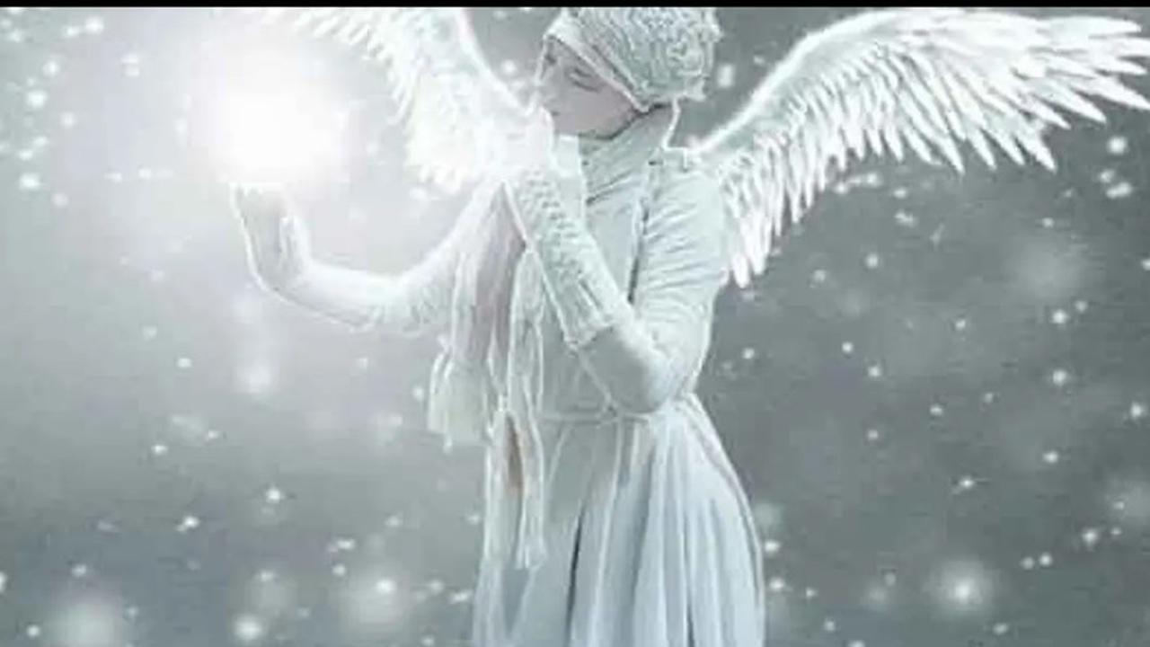 ilustrasi bidadari surga