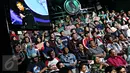Suasana kemeriahan acara Grand Final Stand Up Comedy 2015 di Studio Indosiar, Jakarta, Kamis (13/11/2015). Para Finalis akan merebutkan memperebutkan hadiah ratusan juta rupiah. (Liputan6.com/Immanuel Antonius)