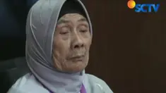 Menurut kuasa hukum penggugat, kliennya terpaksa menggugat Bu Cicih karena sang ibu telah menjual harta warisan peninggalan ayah mereka tanpa sepengetahuan mereka.