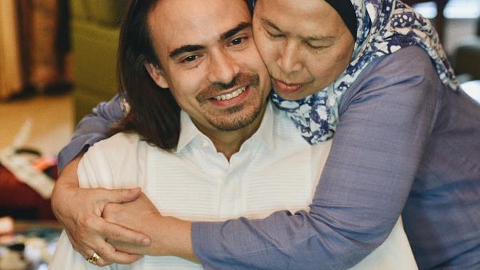 Ashraf Sinclair dan Ibunda (Sumber: Instagram/