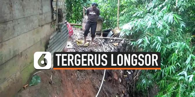 VIDEO: Rumah Terbelah Dua akibat Tergerus Longsor di Sulbar