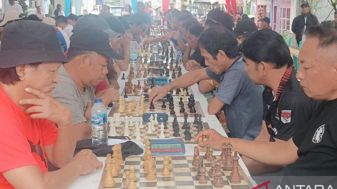 Van Effendy dari Talaud Sabet Gelar Juara Catur Petra Cup di Tomohon