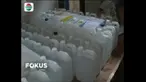 Polisi menggerebek sebuah rumah yang diduga dijadikan tempat memproduksi air zam-zam palsu di Pekalongan Jawa Tengah.