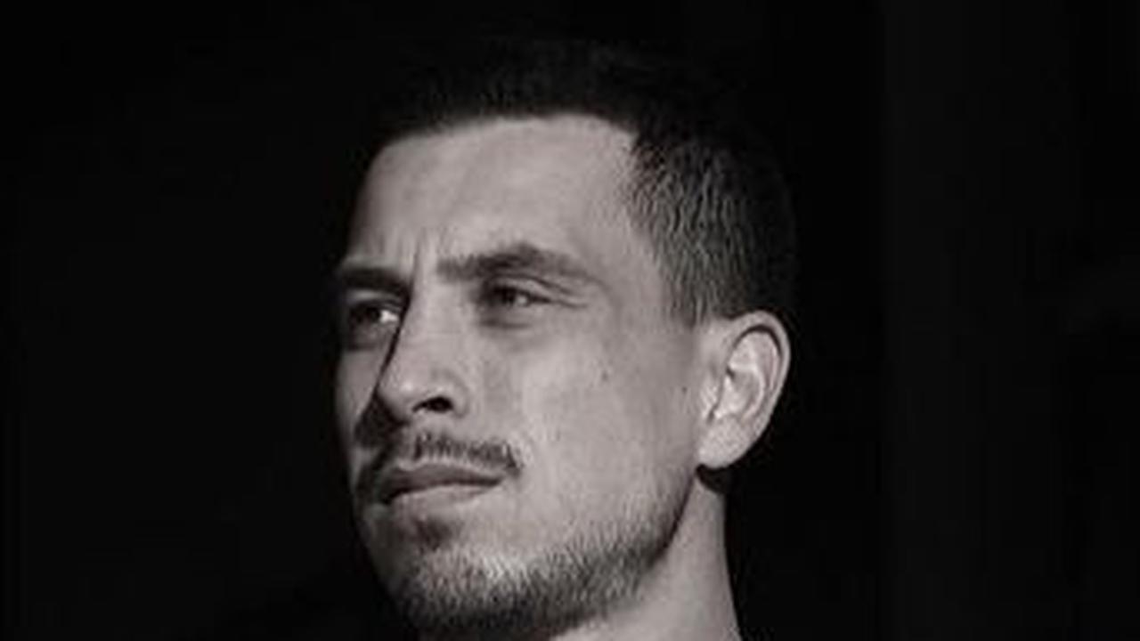 <b>Profil Thom Haye</b>