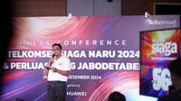 Direktur Network Telkomsel Indra Mardiatna memaparkan tentang jaringan 5G Telkomsel di Jakarta, Jumat (6/12/2024). (Doc: Istimewa)