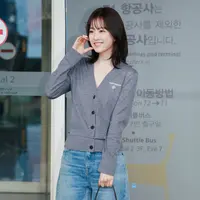 Sebagai friend of the brand, Park Bo Young tampil mengenakan koleksi Spring 2026 dari Tory Burch yang mengusung pendekatan baru pada American sportswear. [Dok/ToryBurch].