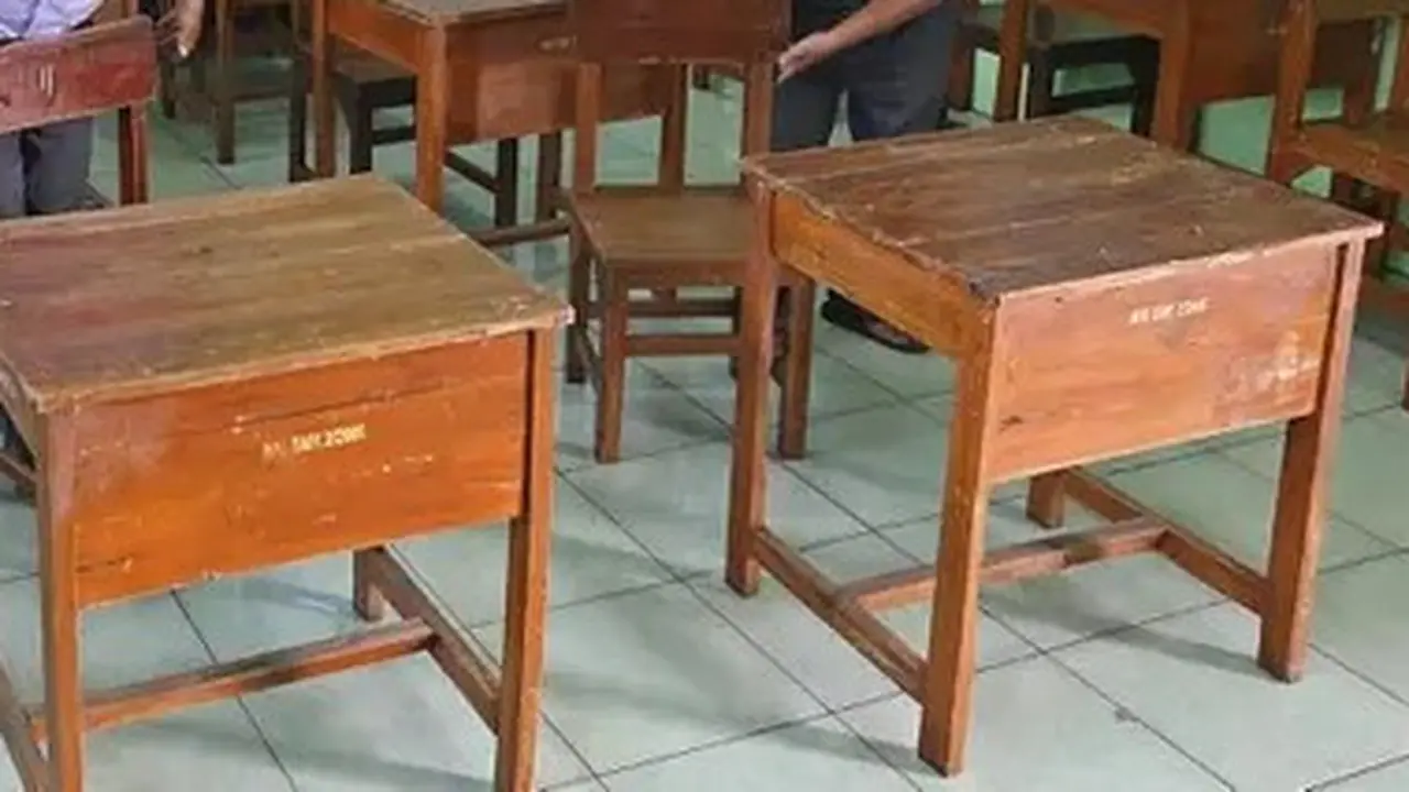 Ilustrasi meja sekolah