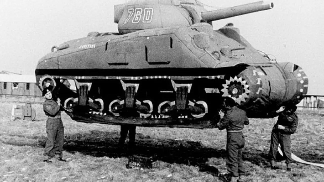 Foto-foto Pasukan Hantu Ini Berhasil Tipu Tentara Nazi