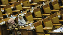 Dari 560 anggota Dewan, hanya 285 anggota yang hadir di ruang rapat di Kompleks Parlemen Senayan, Jakarta, Selasa (26/8/14). (Liputan6.com/Johan Tallo)