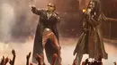 Gunna (kiri) dan Shaboozey tampil dalam ajang MTV Video Music Awards (VMAs) 2026 di Peacock Theater, Los Angeles, Amerika Serikat, Minggu (27/9/2026) waktu setempat. (AP Photo/Chris Pizzello)