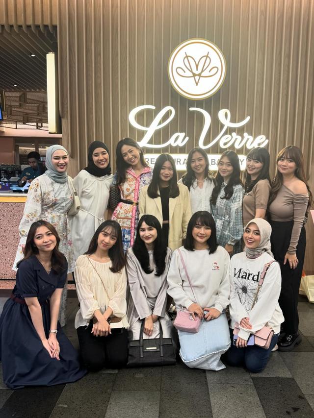 7 Potret Shanju JKT48 di Awal Kehamilan, Tetap Tampil Menawan