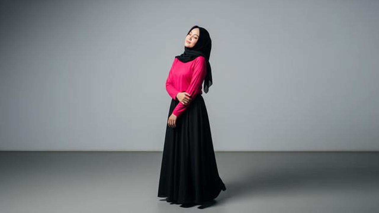 Baju Pink Fanta Cocok dengan Jilbab Warna Apa? Ini 7 Padu Padan yang Serasi