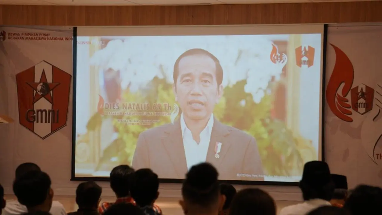 Presiden Joko Widodo (Jokowi) saat memberikan sambutan di acara Dies Natalis GMNI ke-69, Jumat (31/3/2023).