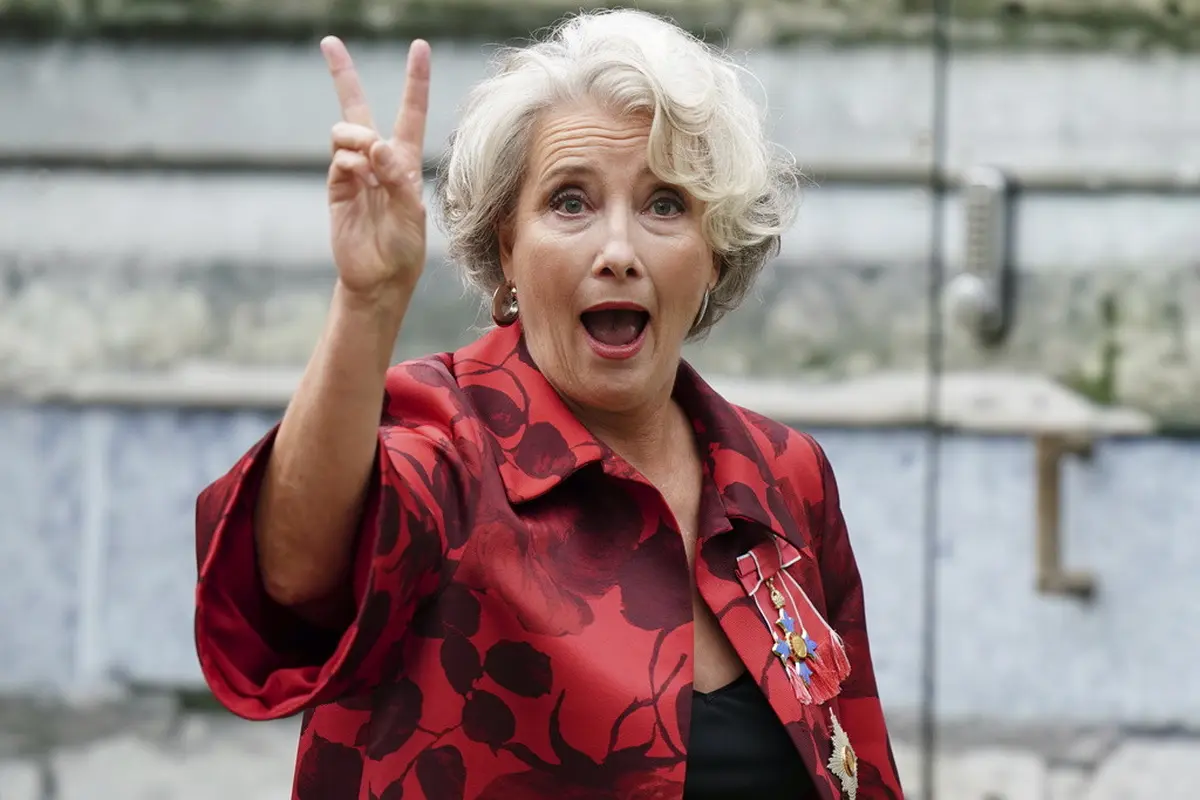 Aktris Emma Thompson menghadiri penobatan Raja Charles III. (Jane Barlow/Pool Photo via AP)