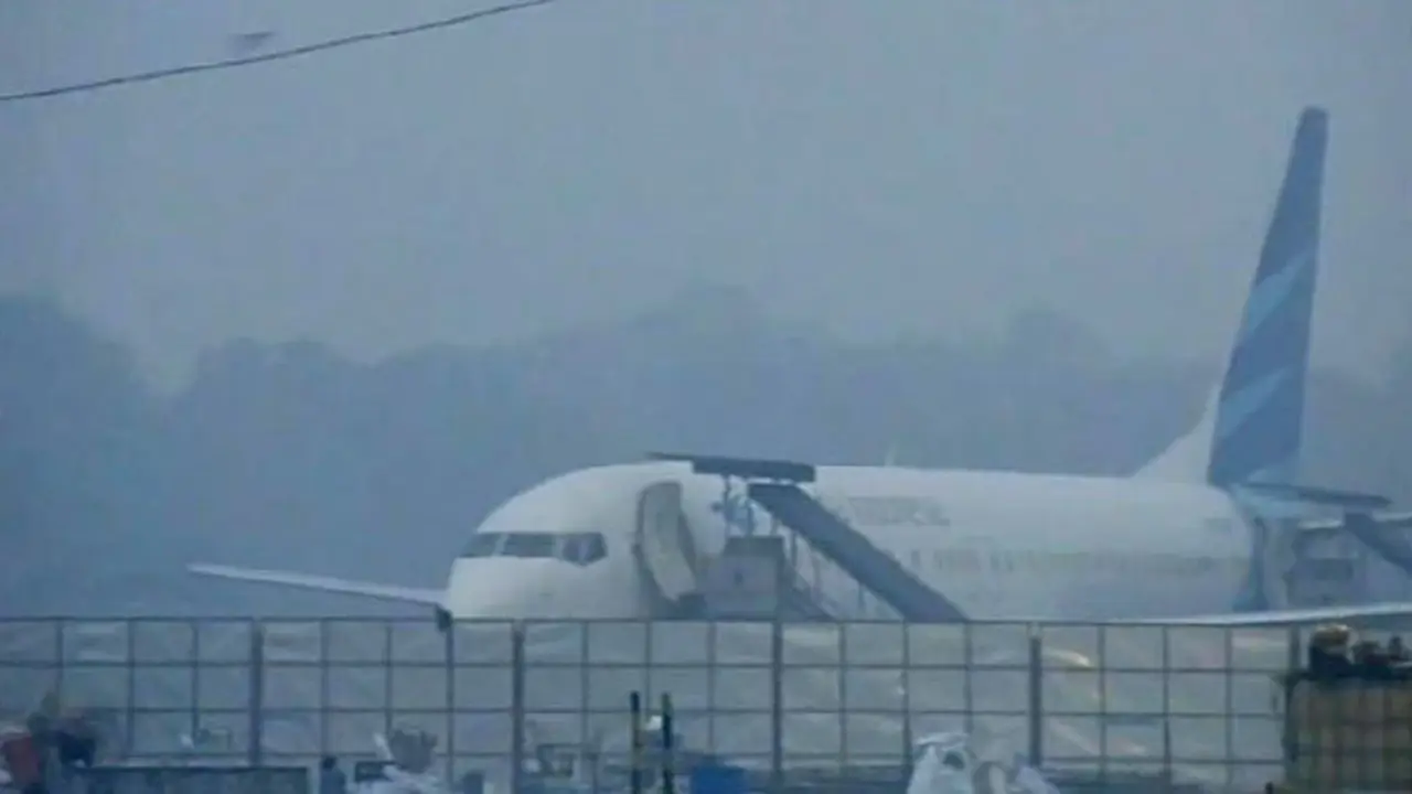Bandara Lumpuh