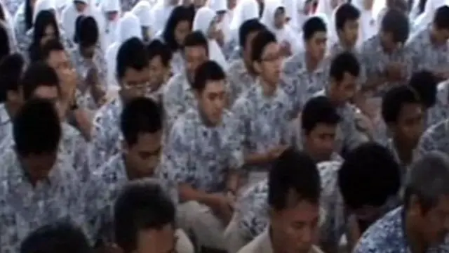 Ragam Siswa di Daerah Rayakan Kelulusan UN