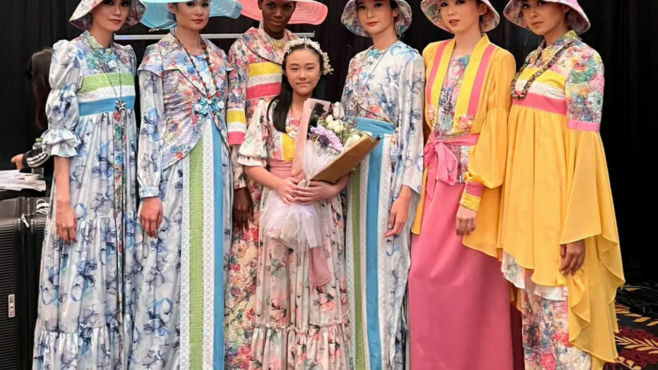 Gaun Rancangan Michelle Liu di Fashionality Modest Mode 2022