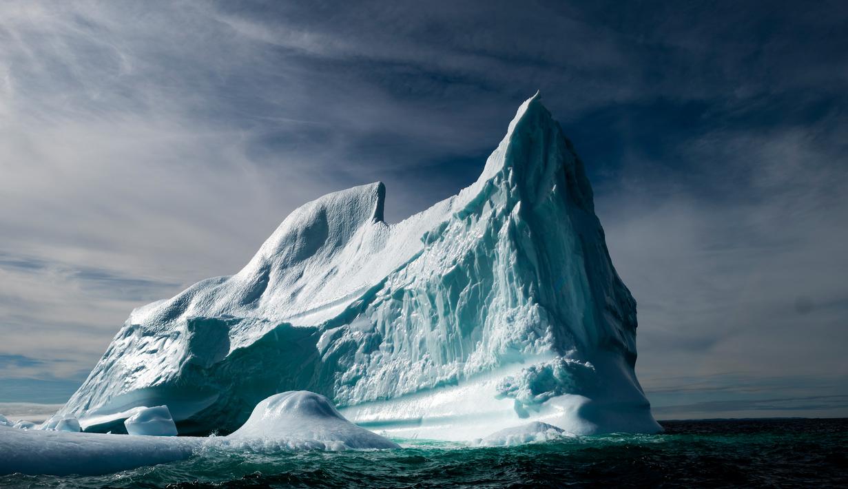  FOTO  Gunung  Es  Terapung Jadi Destinasi Wisata Baru di Kanada Global Liputan6 com