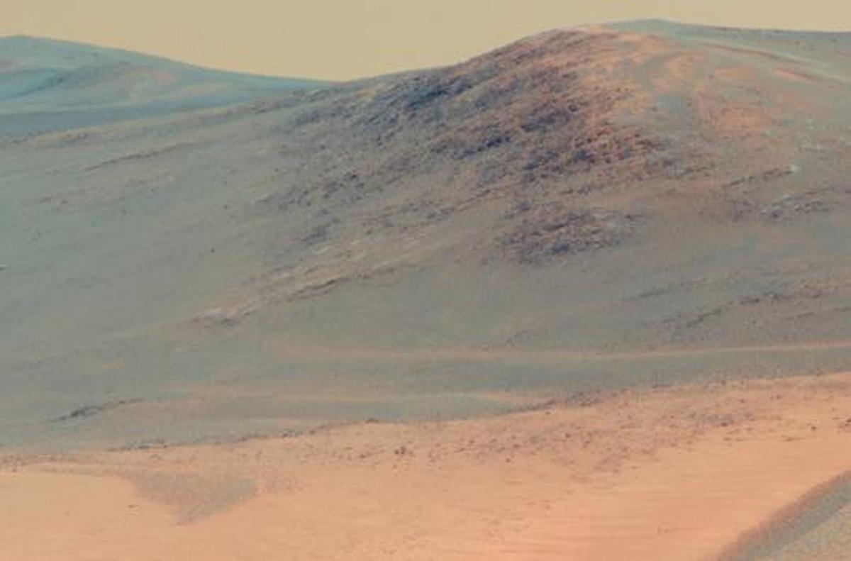 Jelajahi pesona musim dingin di Mars