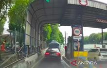 Sopir Mobil Mewah Terobos Tol Simatupang Diduga Depresi, Polisi Lakukan Penanganan Khusus