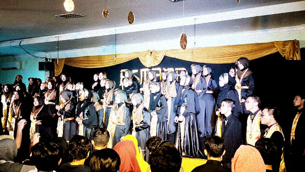Paduan Suara Recital UIN Jakarta Lahirkan Mahasiswa Bakat NyanyiPaduan Suara Recital UIN Jakarta Ciptakan Prestasi Dunia