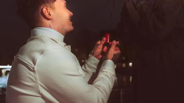 Kemesraan Pemain Timnas Indonesia Shayne Pattynama Bareng Tunangannya. (instagram/s.pattynama, instagram/x.m.m.8)