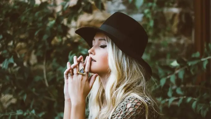 [Bintang] Ilustrasi Relationship