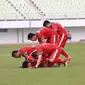 Selebrasi para pemain timnas Indonesia U-19 usai mencetak gol ke gawang Timor Leste. (Dokumentasi PSSI)