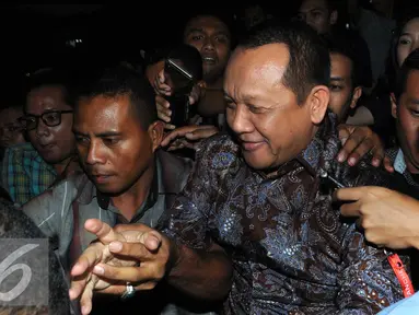 Sekretaris Mahkamah Agung (MA) Nurhadi usai diperiksa KPK dalam kasus dugaan suap penanganan Peninjauan Kembali (PK) pada Pengadilan Negeri Jakarta Pusat di Kpk, Jakarta, Jumat (3/6). (Liputan6.com/Helmi Afandi)