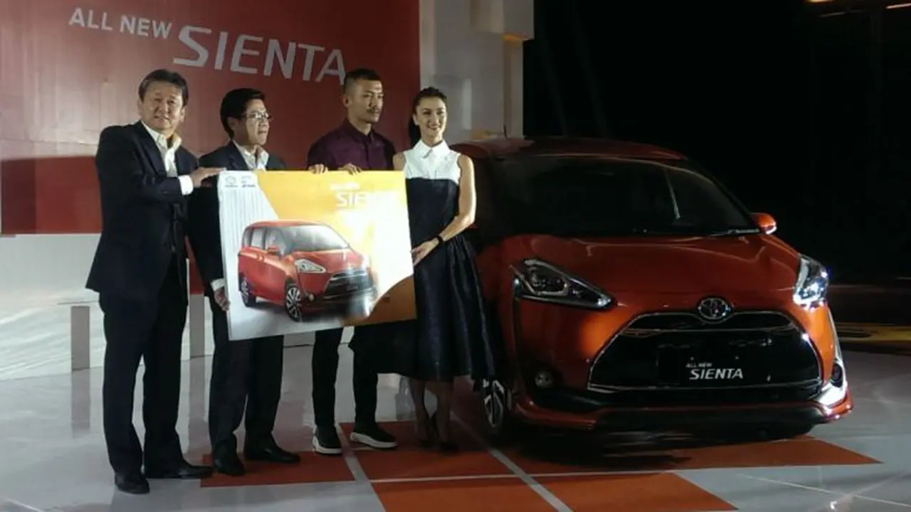 Toyota Sienta