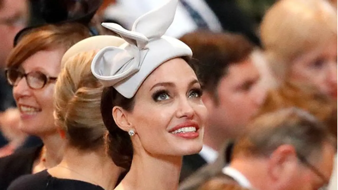 Bagai The Duchess, Begini Cantiknya Angelina Jolie di Acara Kerajaan Inggris