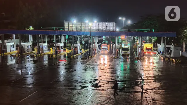 Supir dan Buruh Pelabuhan Terancam Tak Punya Penghasilan Akibat Pelarangan Truk Barang