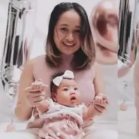 Potret Anak Gritte Agatha Lakukan Pemotretan. (instagram/agathahidayatt/gritteagathaa)