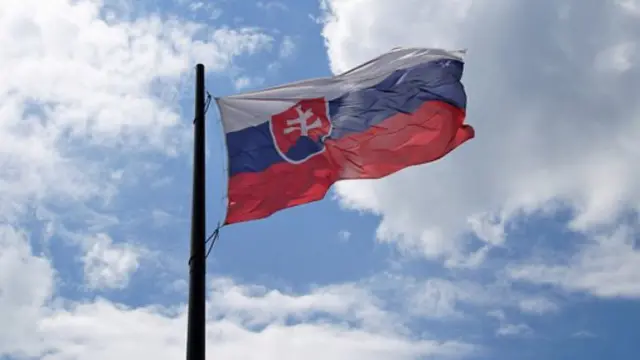 Ilustrasi bendera Slovakia. (Pixabay)
