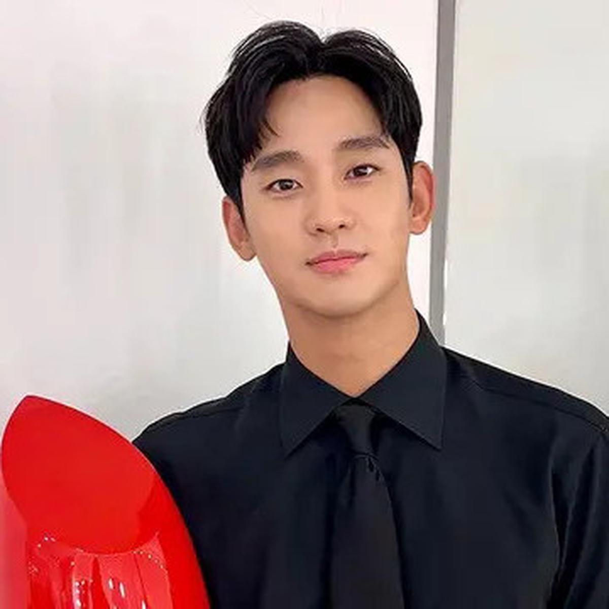 Kim Soo Hyun Disebut Pernah Selingkuh dengan 2 Idol K-Pop Generasi 2 Saat Pacaran dengan Kim Sae Ron