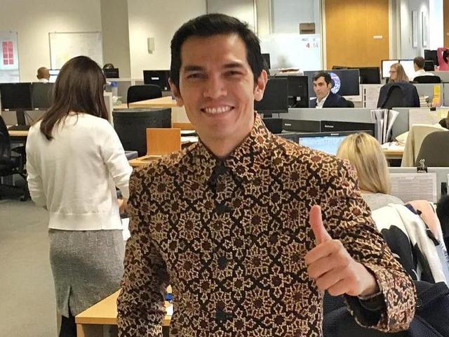 Cerita Keseruan Adrian Maulana Banting Setir Jadi Karyawan Kantoran Showbiz Liputan6 Com