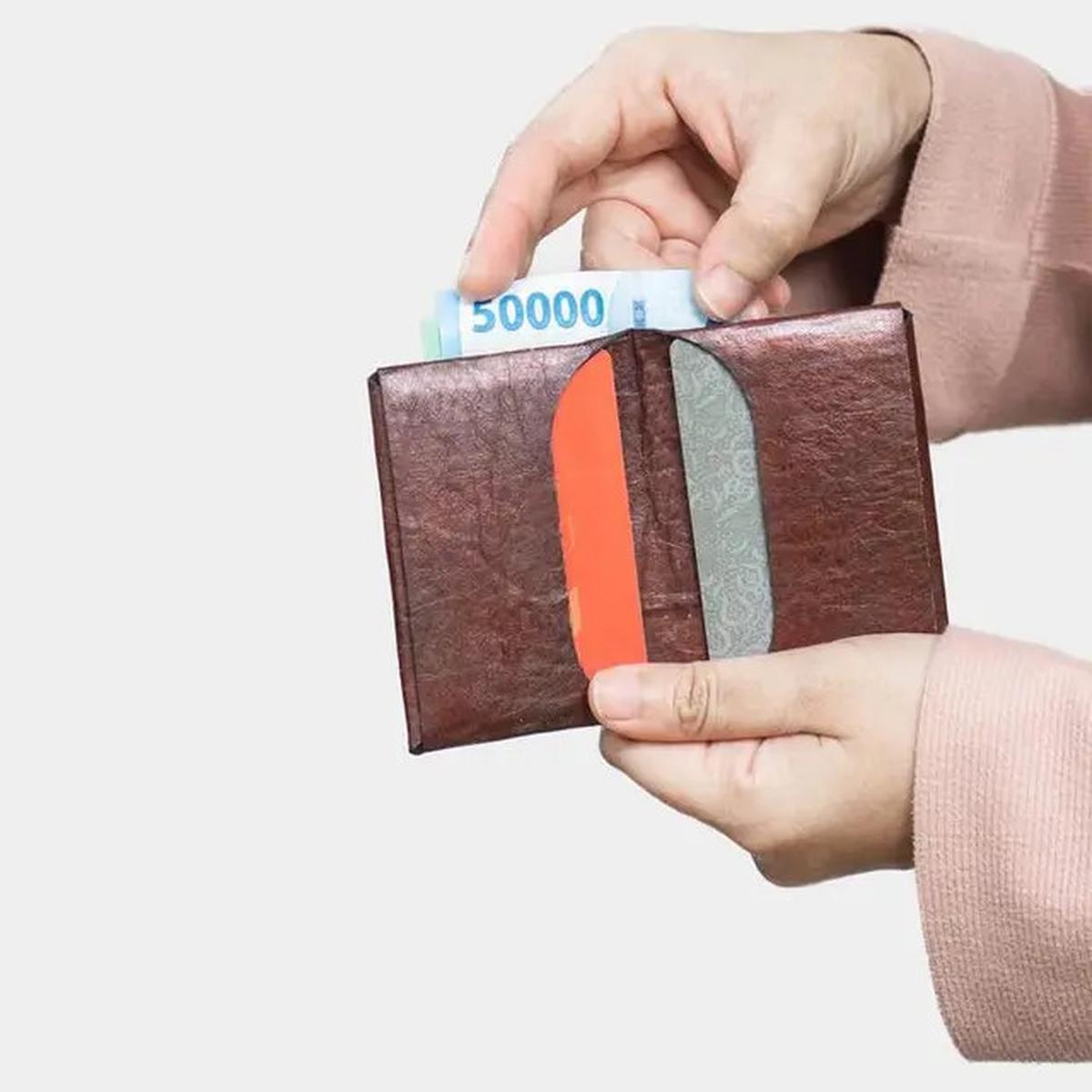 6 Dompet Pria dari Brand Lokal yang Menarik Diincar Saat Harbolnas 10.10