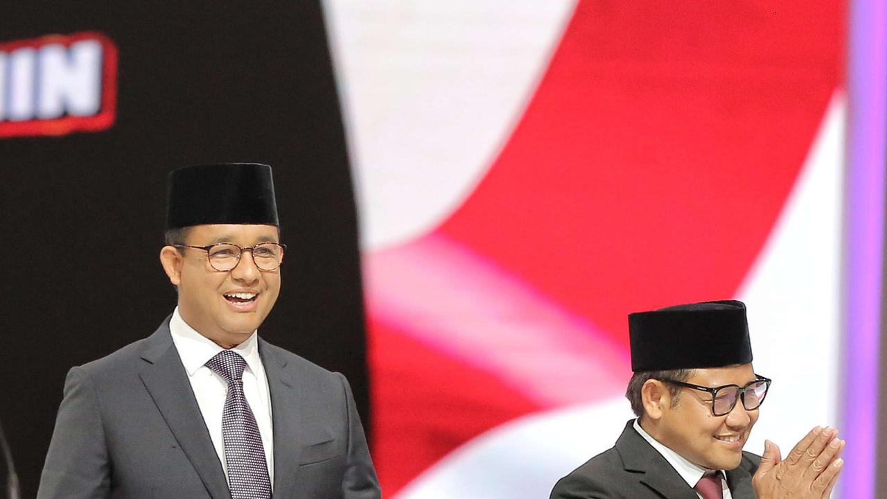 Debat Capres, Anies Baswedan Janji Angkat 700.000 Guru Honorer Jadi PPPK