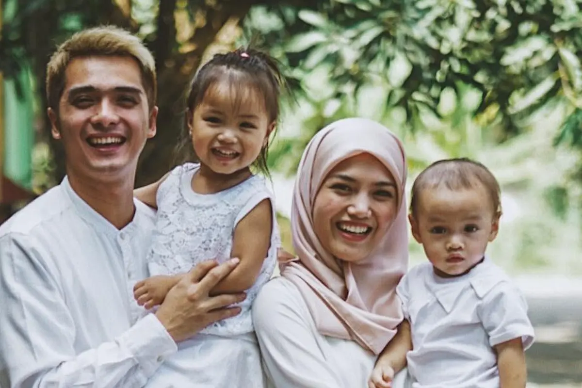 [Bintang] Herfiza Novianti dan Ricky Harun
