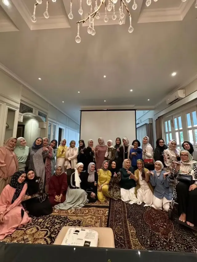 Potret Geng Sister Soleha (Instagram/@elmatheana)