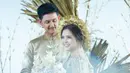 Tasya Kamila dan Randi Bachtiar telah bertunangan pada 1 Juli 2018 lalu. Sempat mengunggah foto prewedding yang bernuansa adat Minang, kini terungkap soal tanggal pernikahan mereka. (Instagram/tasyakamila)
